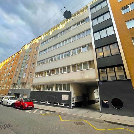 Stylish Home Near City Center Виена Екстериор снимка